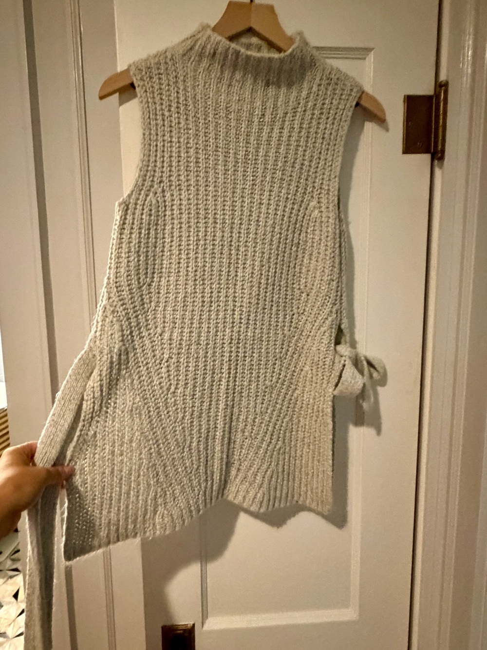 Ann Taylor Side Split Sleeveless Tunic/Sweater - Picture 10 of 13